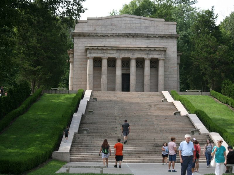 Lincoln’s Birthplace